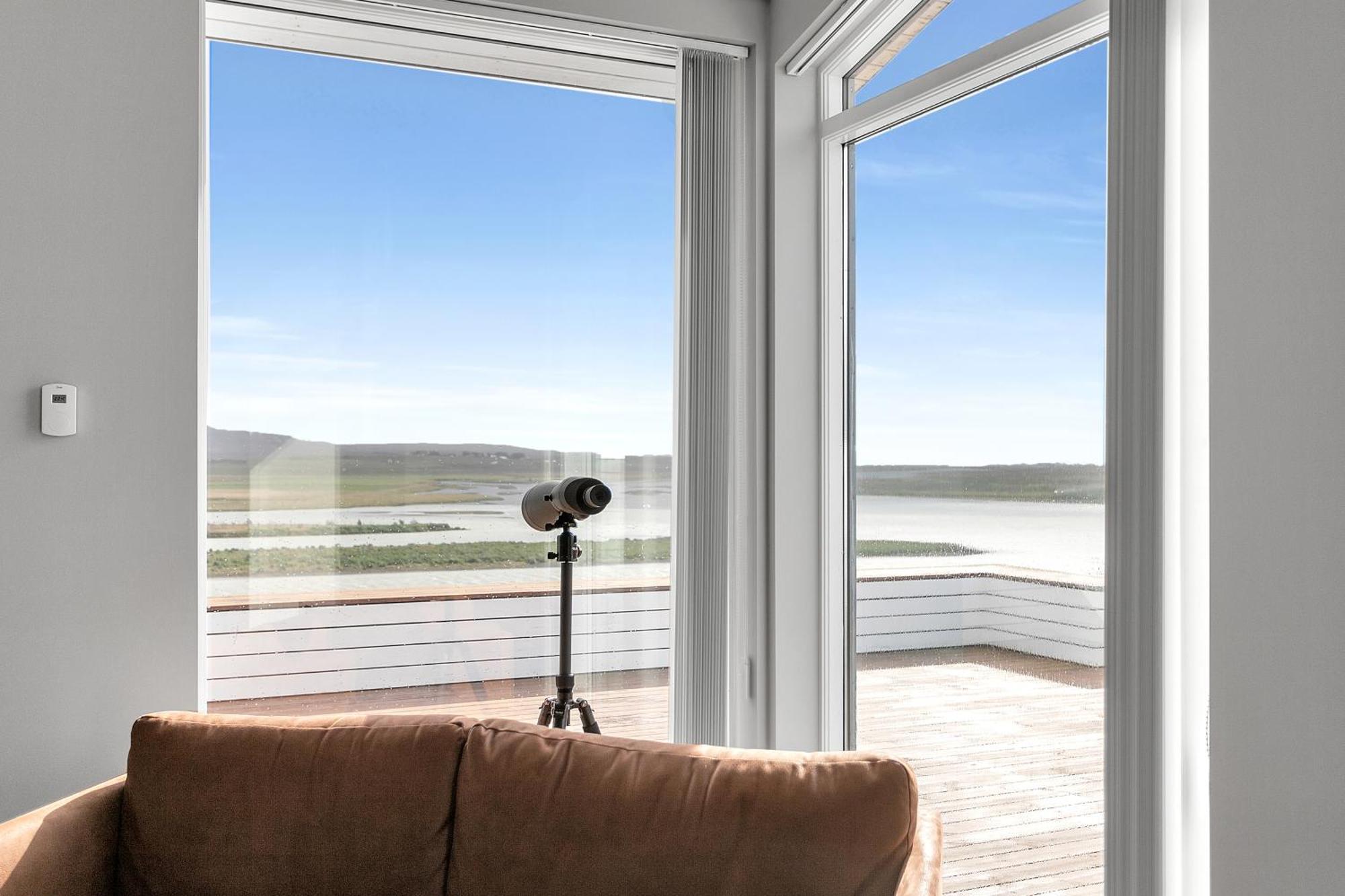 Luxury Villa With River View Laugaras Exteriér fotografie